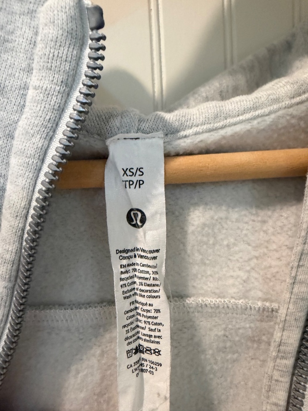 Lululemon Cropped Half-Zip - Picture 4 of 4